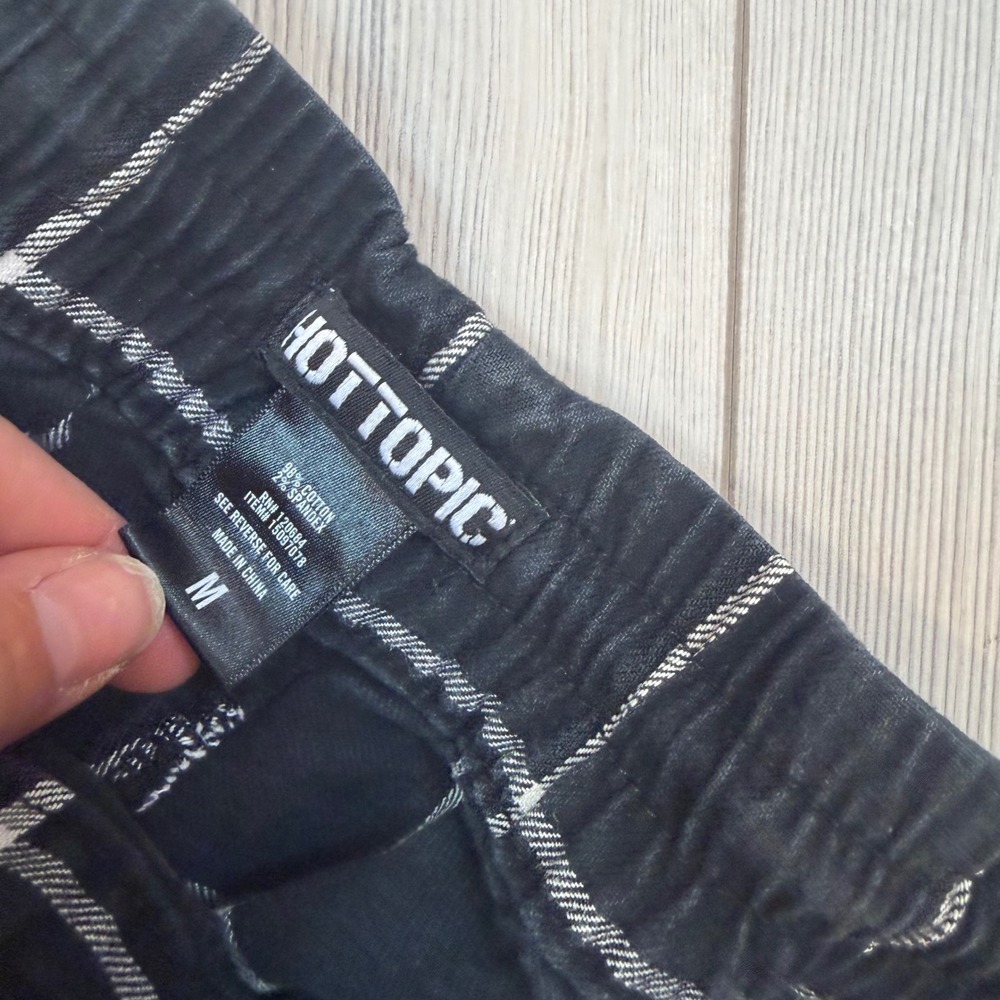 Hot Topic Black White Grid Plaid Cargo Jogger Pants Womens Medium Emo Grunge - Picture 5 of 10